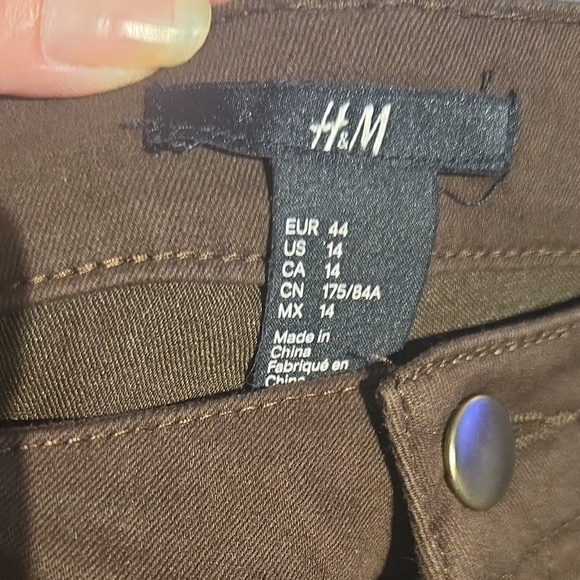 H&M Skinny Jeans in Light Brown - Picture 2 of 10